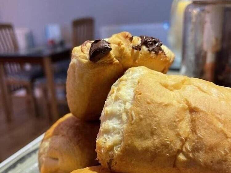 ベッドアンドブレックファースト Glendale Guest House