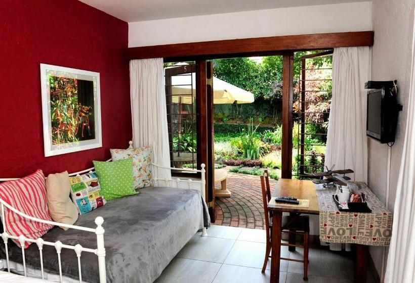 Oliveroom Self Catering And B&b