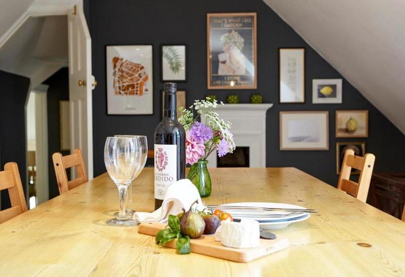 민박 The Den At Backwell Down