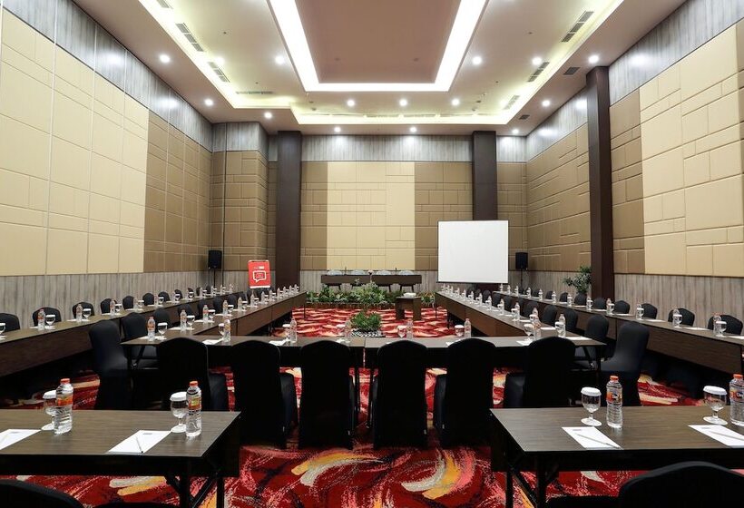 Bigland Hotel & Convention Sentul