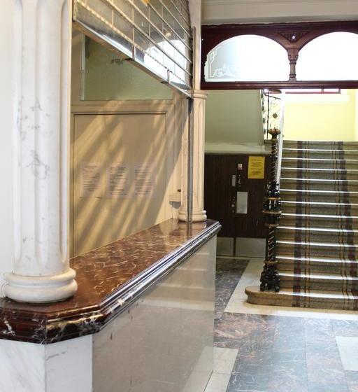 City Apartment Hotel