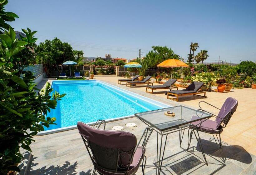 Fotis Studios Apartments