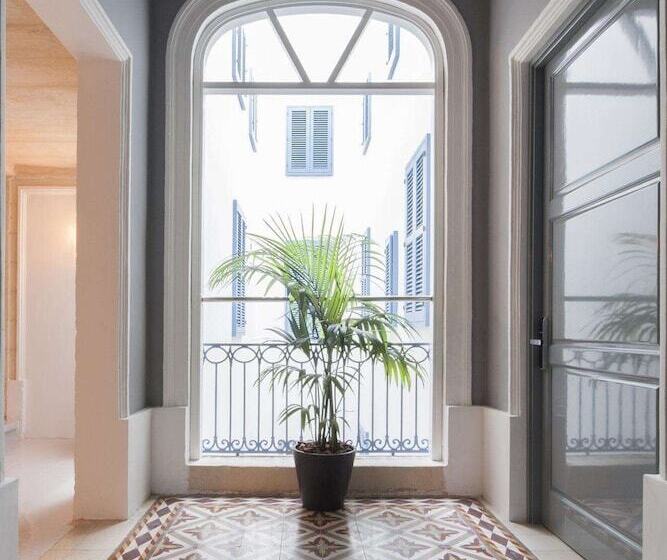 هتل Ax The Saint John