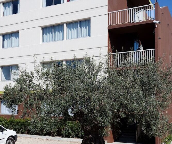 B&b Hotel Nîmes Ville Active, Parking Sécurisé Gratuit