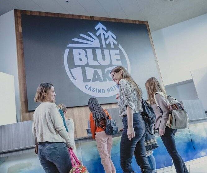 호텔 Blue Lake Casino And