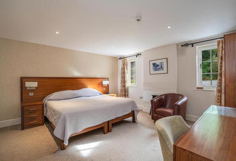 Castle Of Comfort Hotel & Restaurant