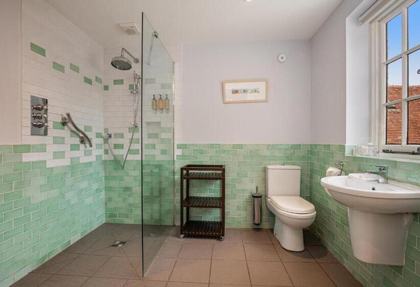 Castle Of Comfort Hotel & Restaurant