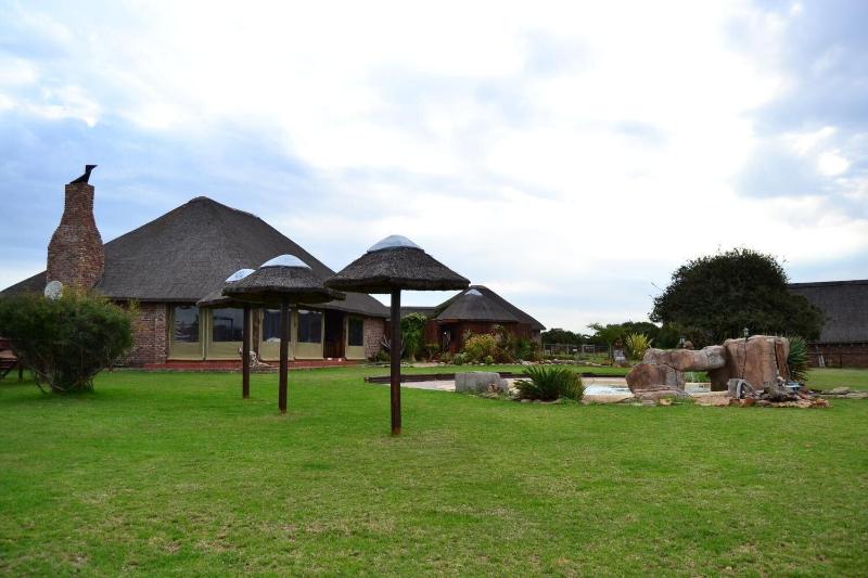 Отель Charihandra Game Lodge