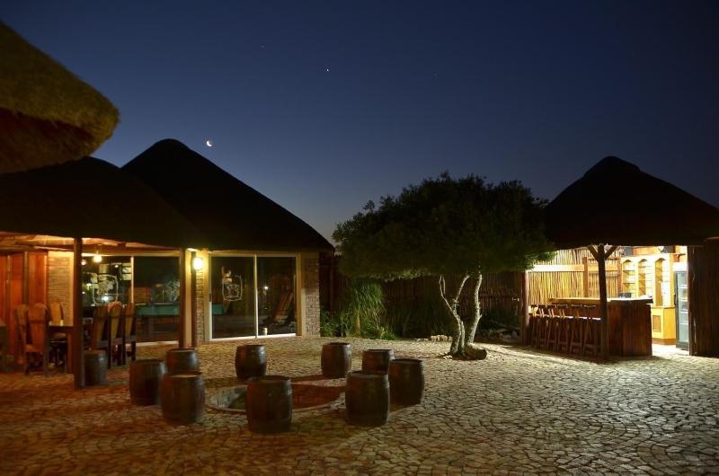 Отель Charihandra Game Lodge