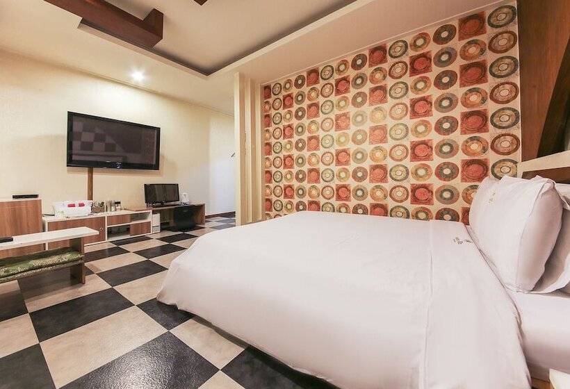 Chuncheon Hotel Ritz