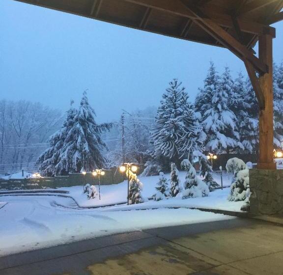 Отель Diego De Almagro Coyhaique