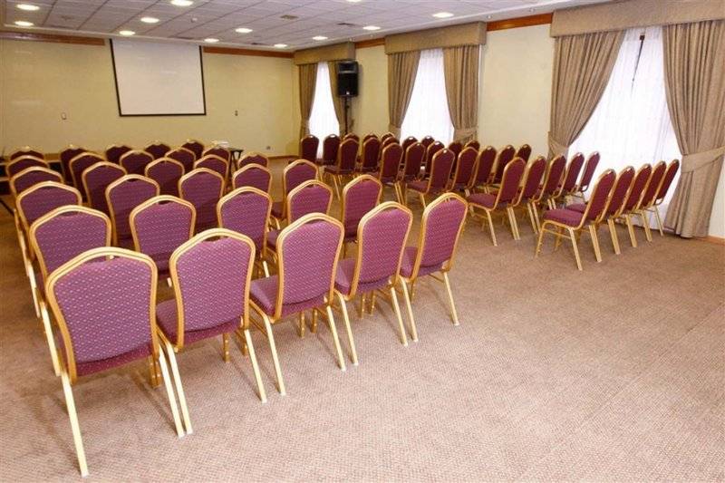 Отель Diego De Almagro Coyhaique