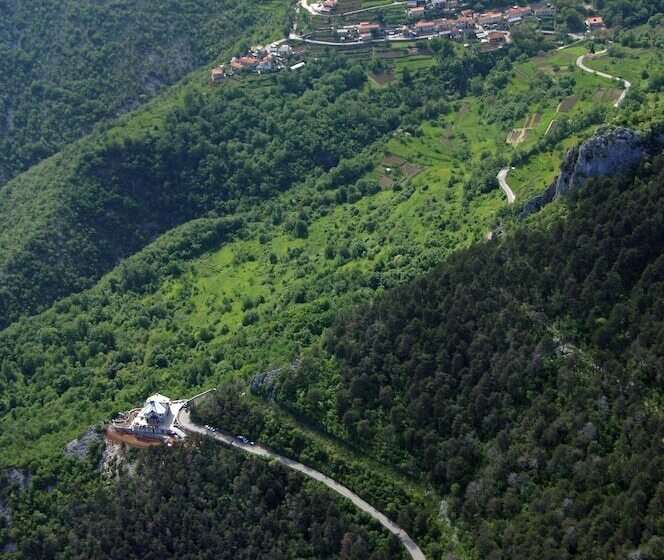 هتل Draga Di Lovrana