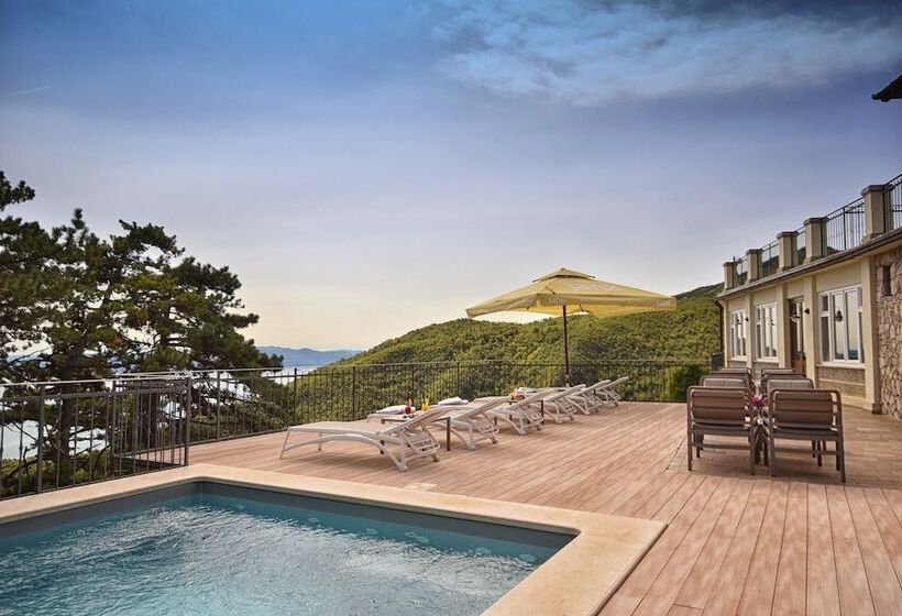 هتل Draga Di Lovrana