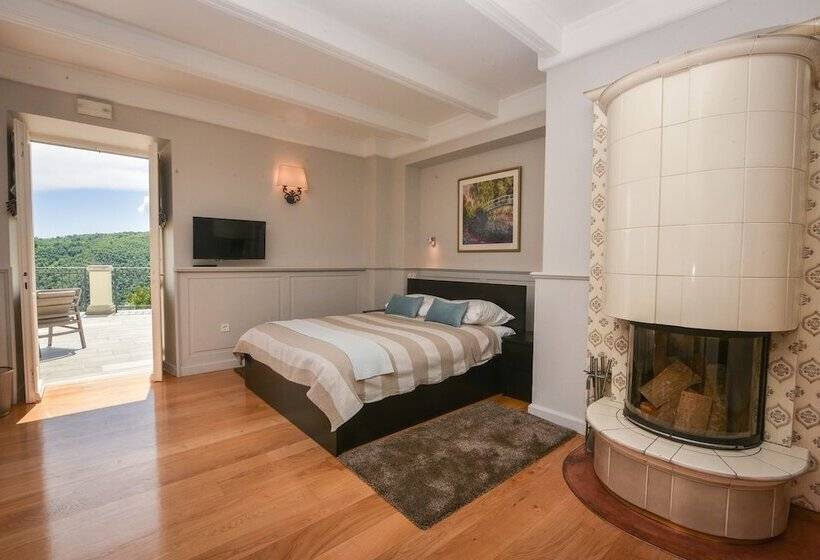 هتل Draga Di Lovrana