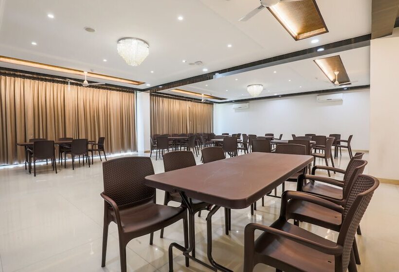 Fabhotel Prime Sapphire Inn