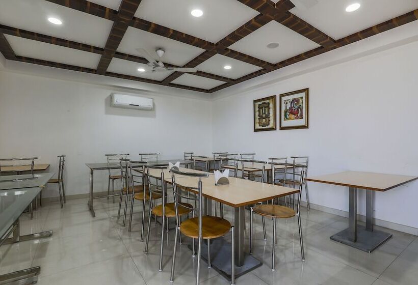 Fabhotel Prime Sapphire Inn