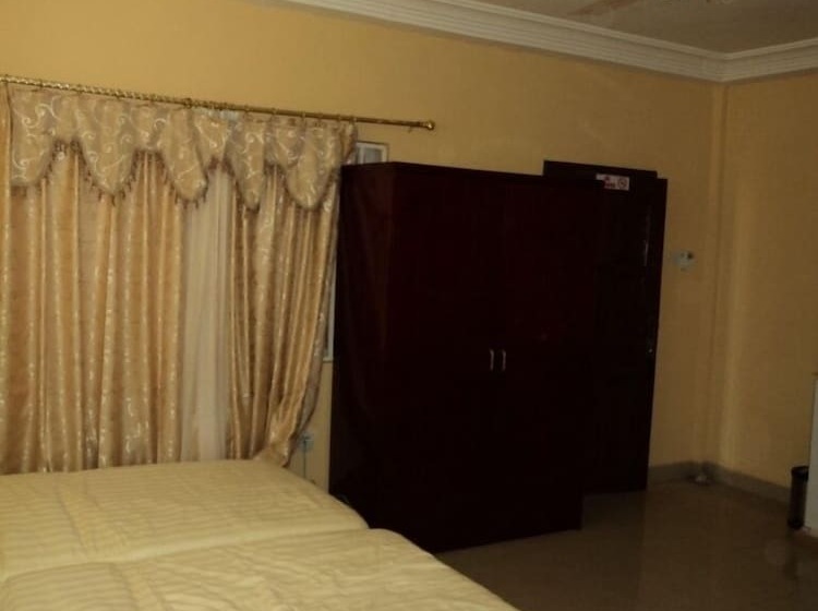 هتل Faculty Apartments & Hostels