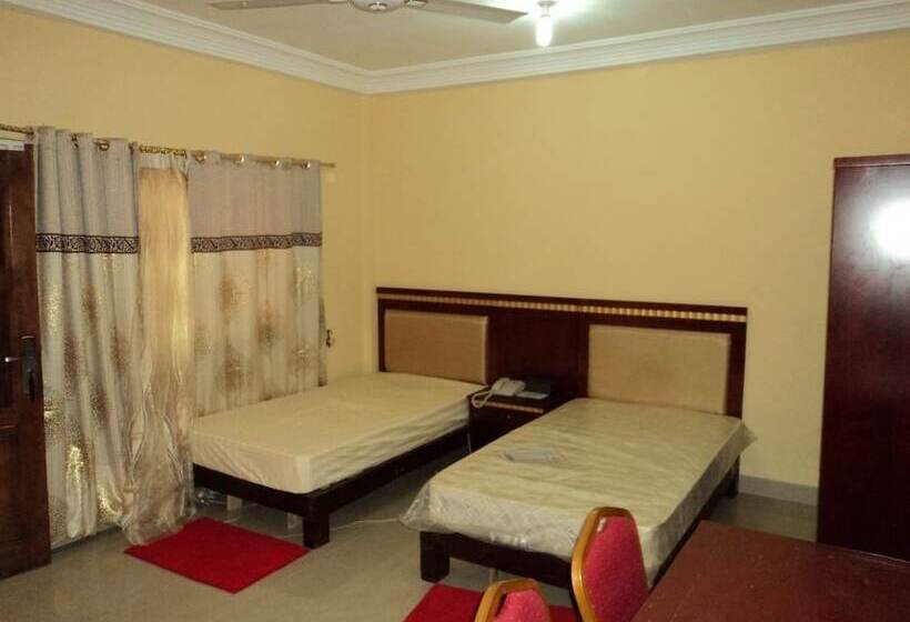 هتل Faculty Apartments & Hostels