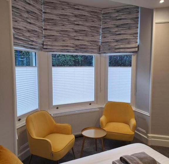 호텔 Ferndale Lodge