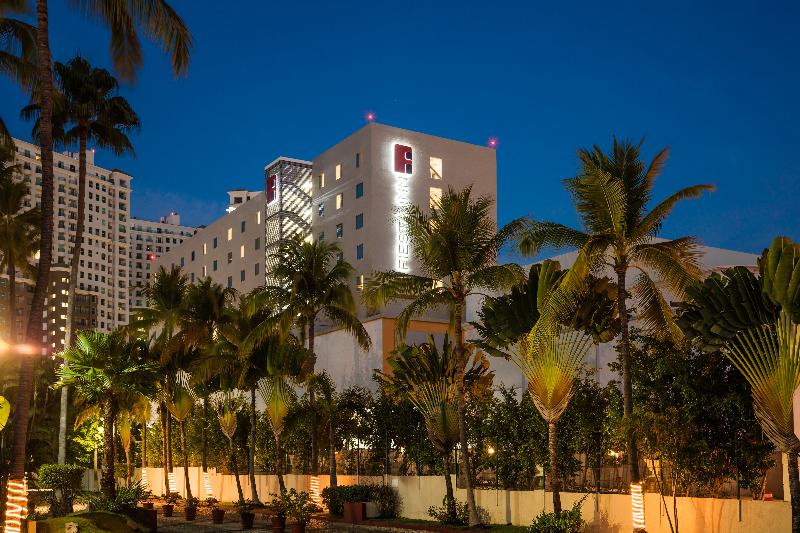 酒店 Fiesta Inn Puerto Vallarta Isla