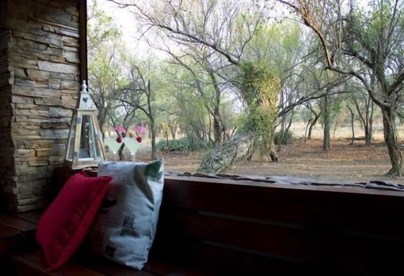 בית מלון כפרי Foreva Wild