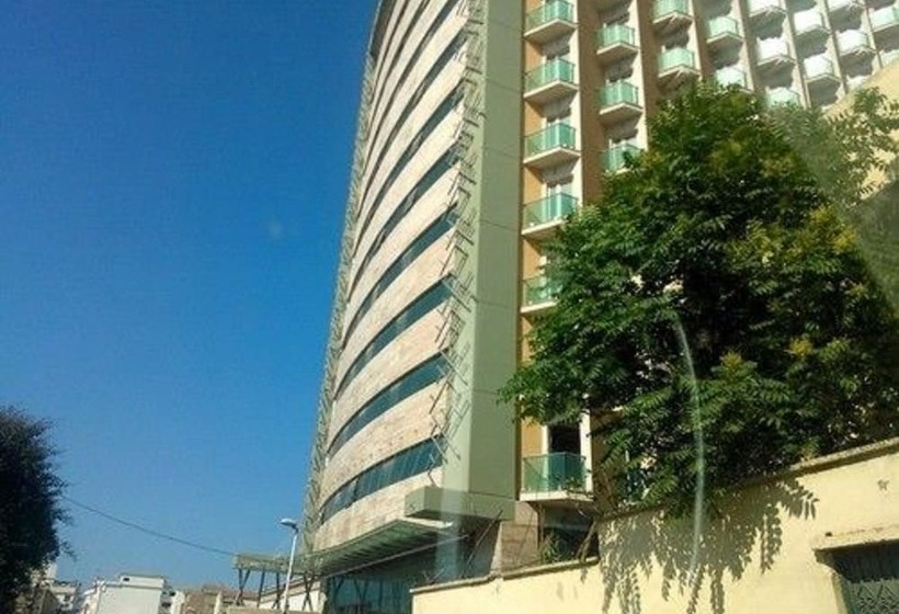 هتل Hôtel New Day