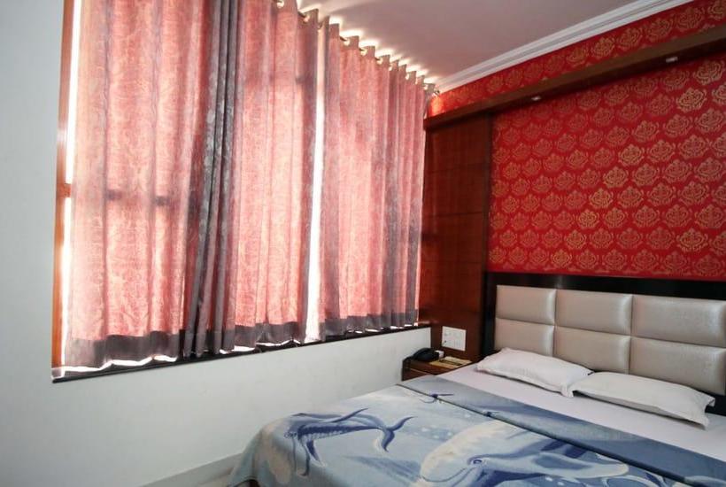 Отель Kirandeep, Agra