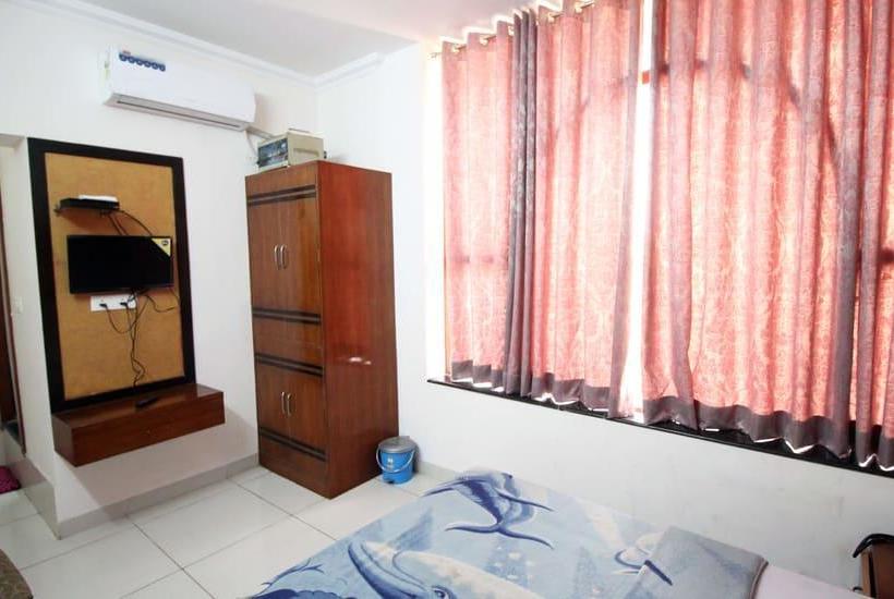 Отель Kirandeep, Agra