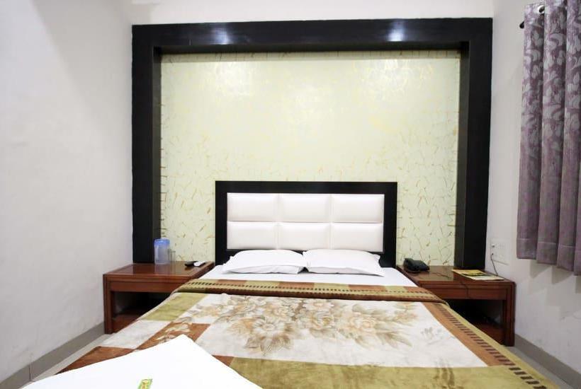 Отель Kirandeep, Agra