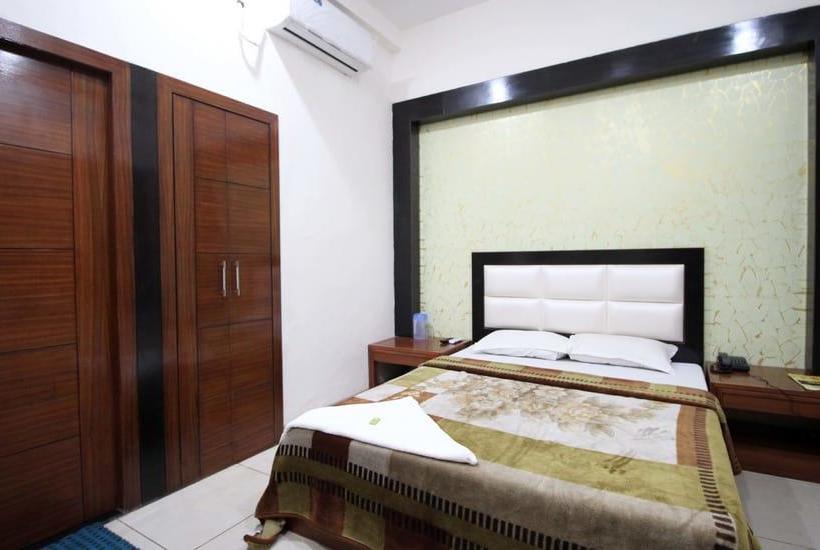 Отель Kirandeep, Agra