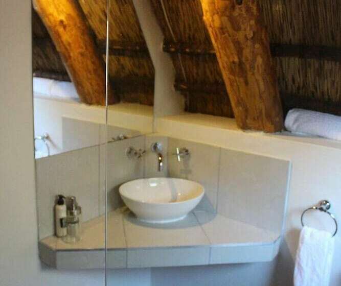 בית מלון כפרי Ko Ka Tsara Bush Camp