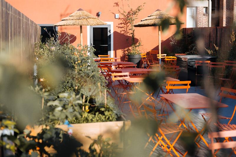 Mob Hotel Paris Les Puces