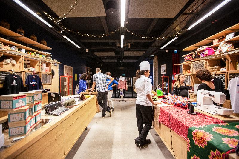 Mob Hotel Paris Les Puces