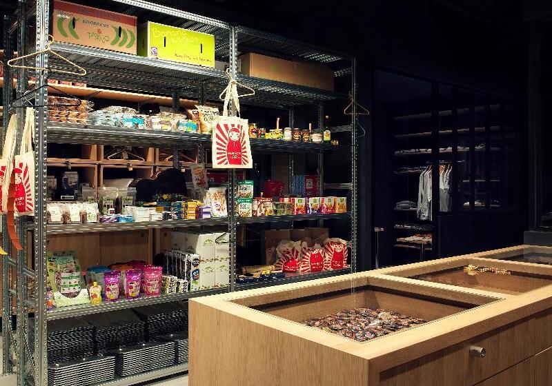 Mob Hotel Paris Les Puces