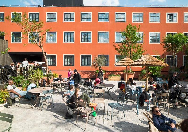 Mob Hotel Paris Les Puces