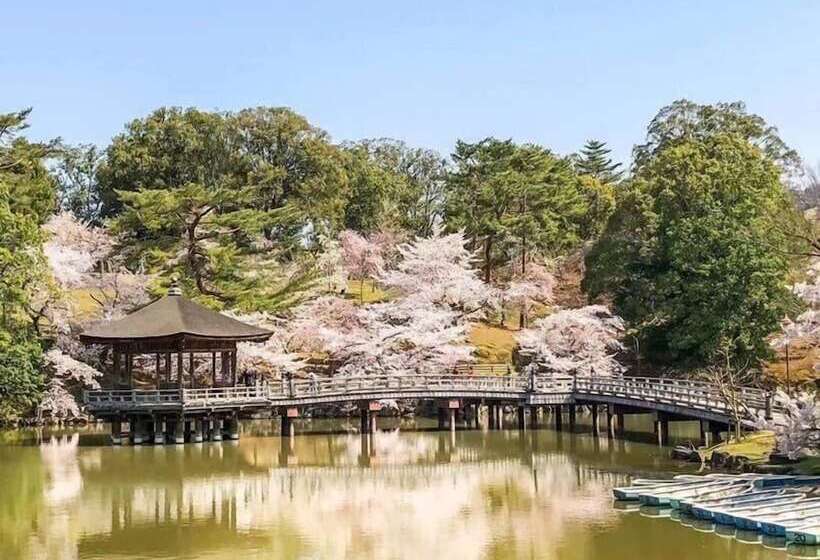 Отель Nara Visitor Center And Inn