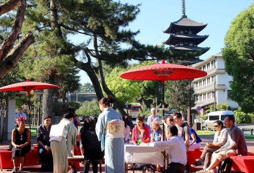 Отель Nara Visitor Center And Inn