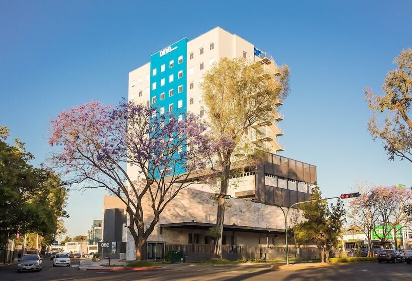 ホテル One Guadalajara Expo