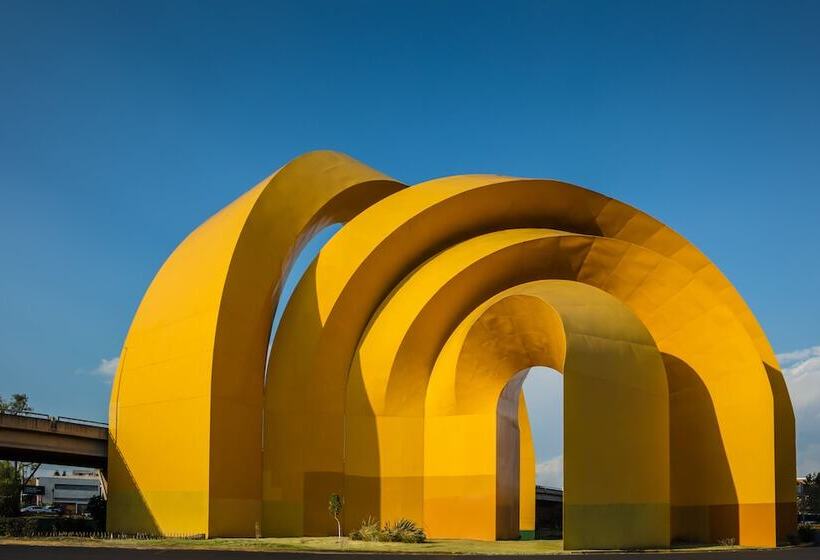 فندق One Guadalajara Expo