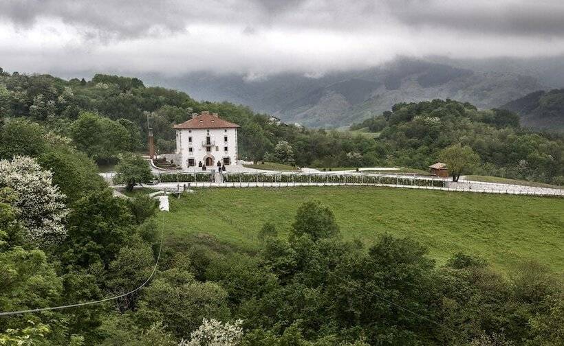 Отель Palacio De Yrisarri By Irrisarri Land