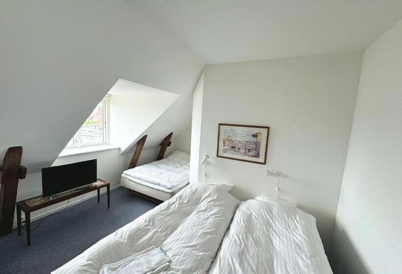 ホテル Postgaarden