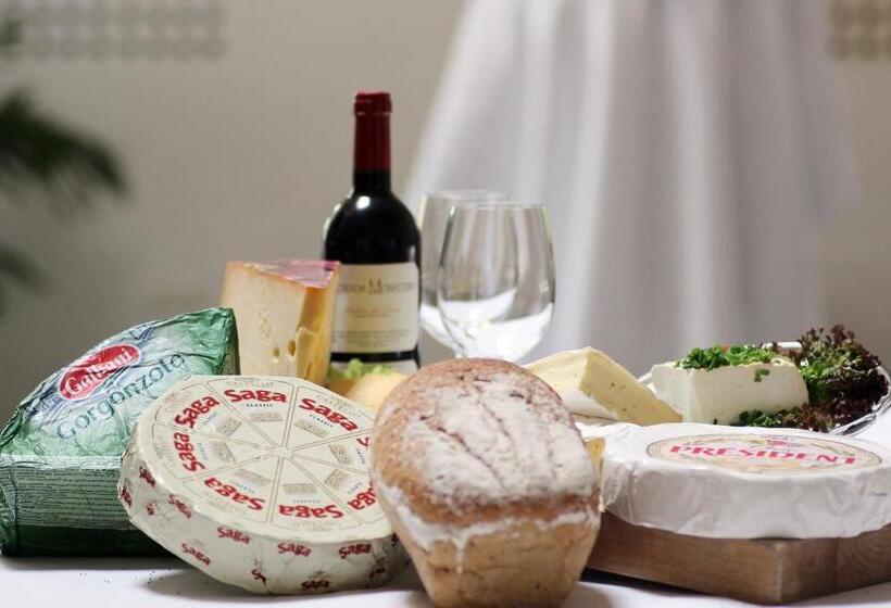 فندق Rørvig Centret