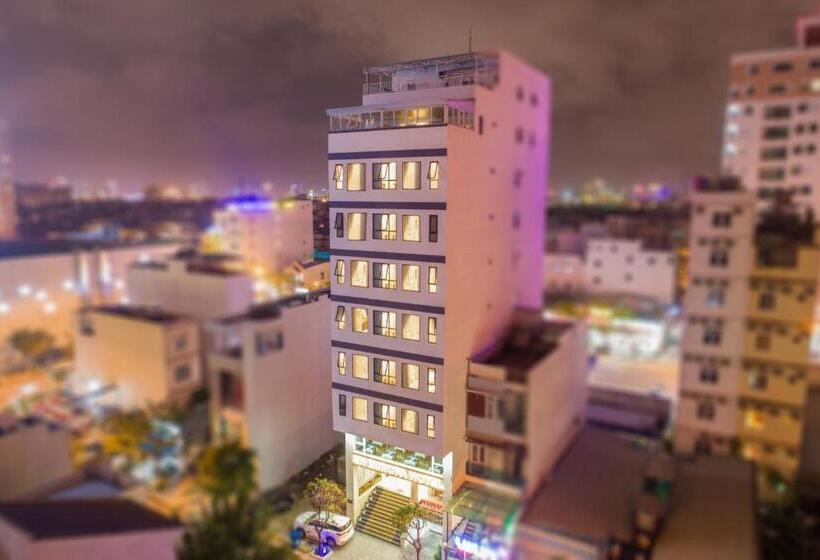 هتل Maxhome Luxury