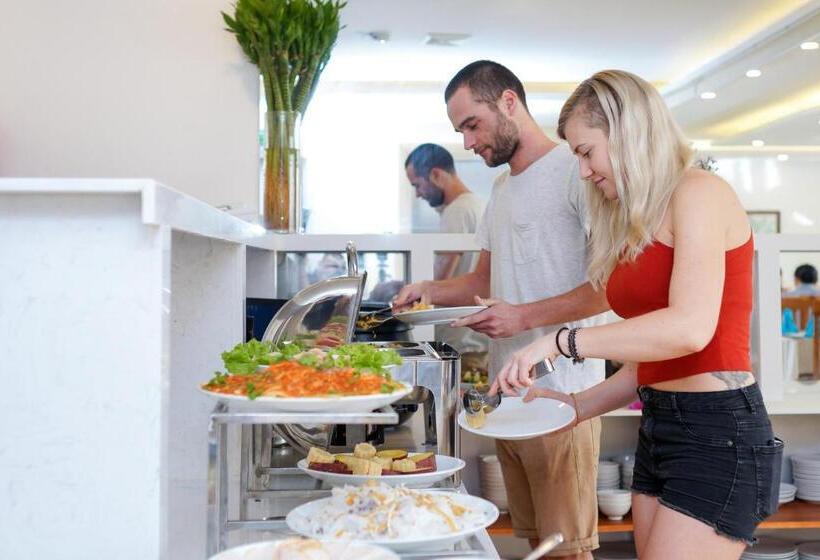 هتل Maxhome Luxury