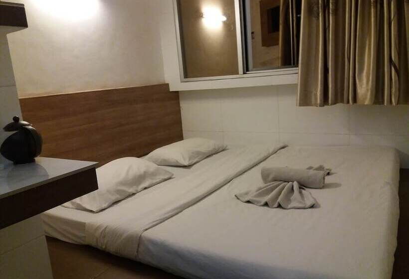 Space Hotel By Papaho