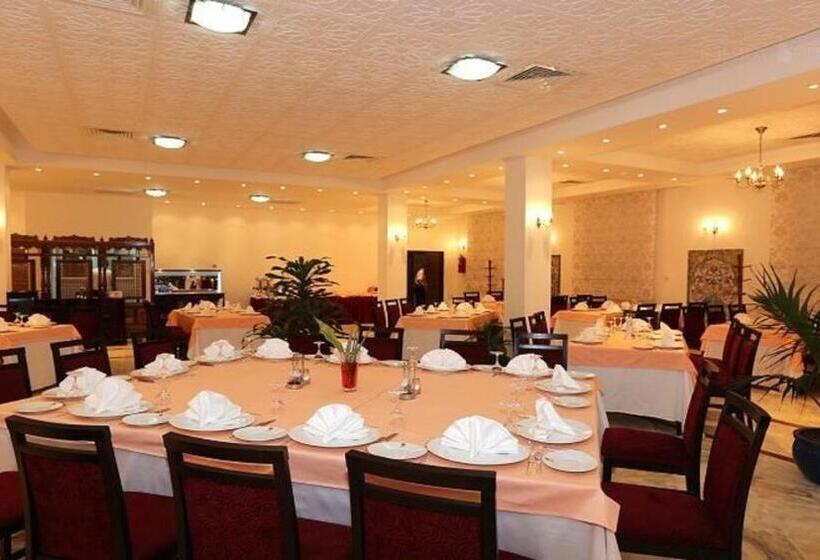 هتل Taghit Saoura