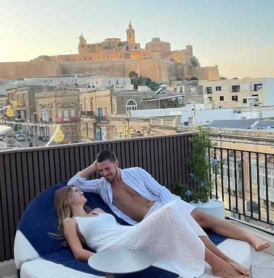 هتل The Duke Boutique