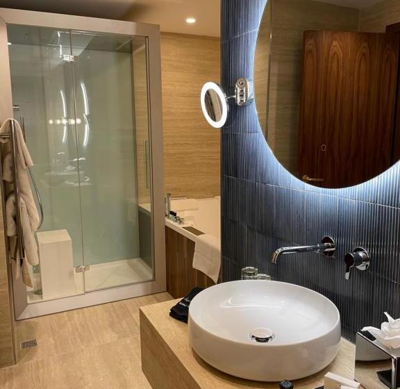 هتل The Duke Boutique