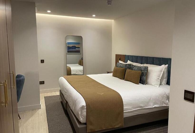 هتل The Duke Boutique